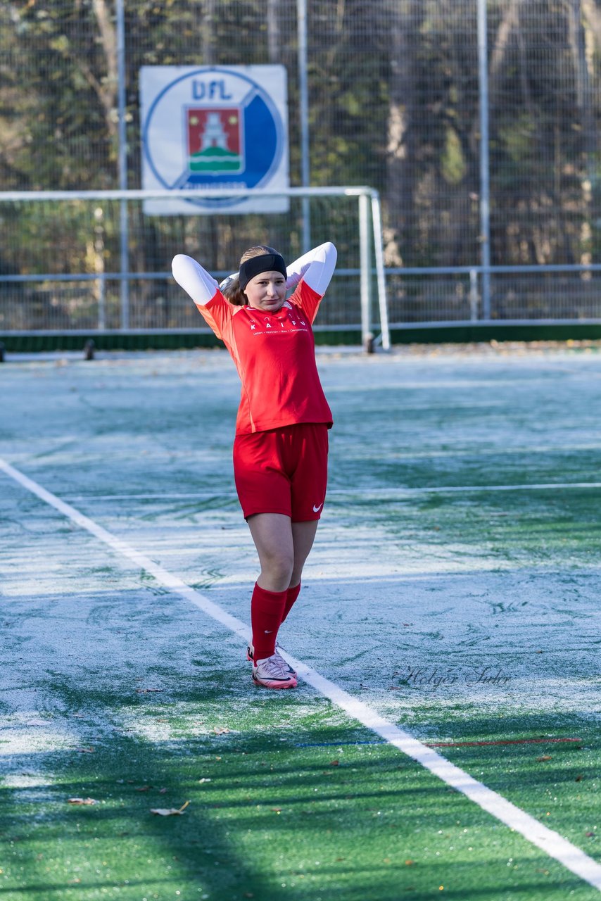 Bild 234 - wBJ VfL Pinneberg2 - Eimsbuttler TV 3 : Ergebnis: 5:0